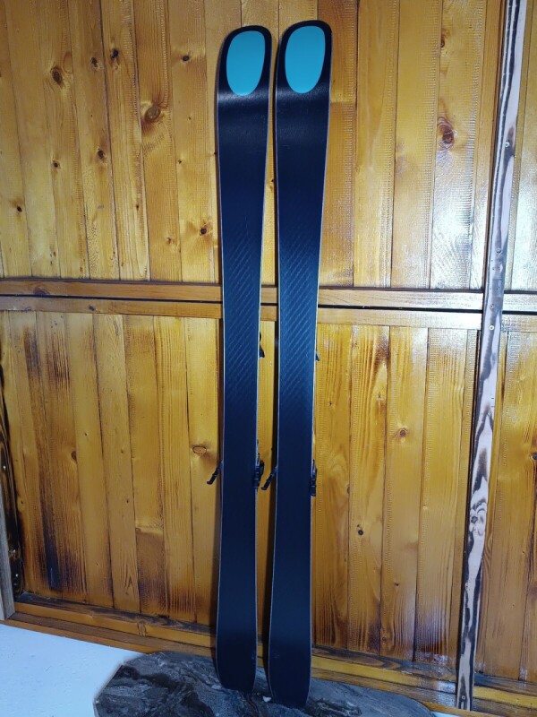 LYŽE KASTLE TX 87 UP 166CM